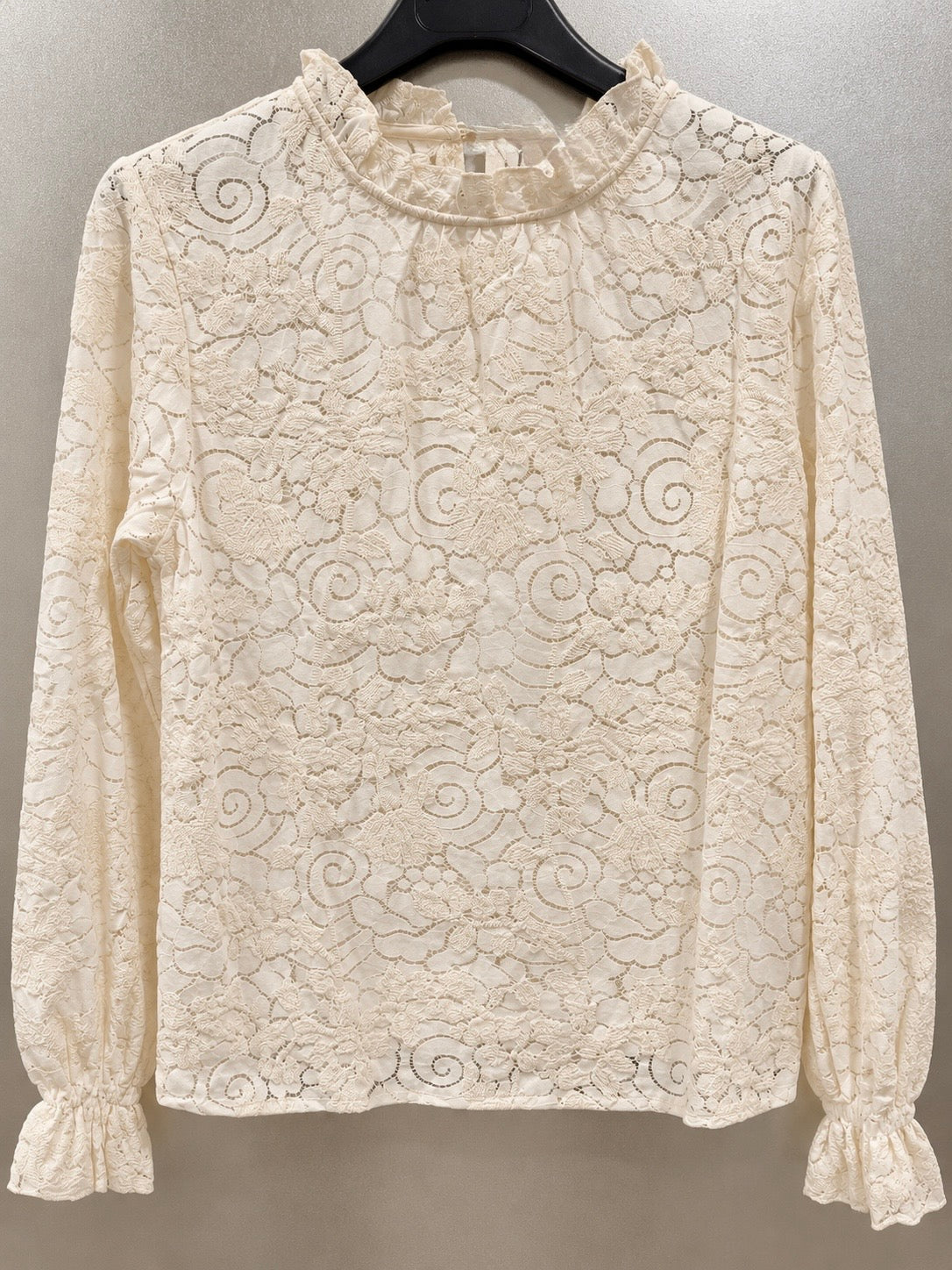 Blusa encaje beige