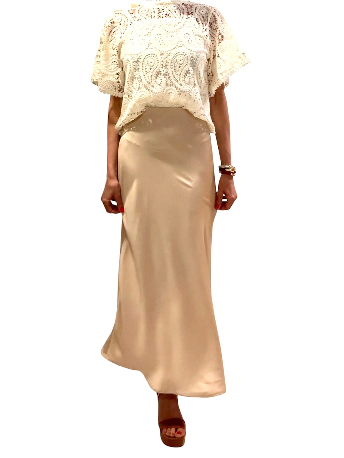 Falda satinada beige claro