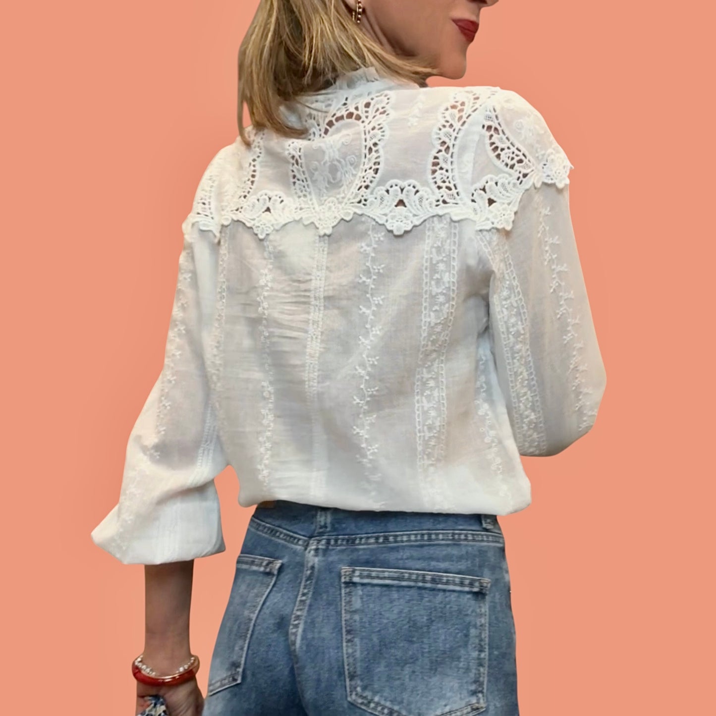 Camisa blanca bordados