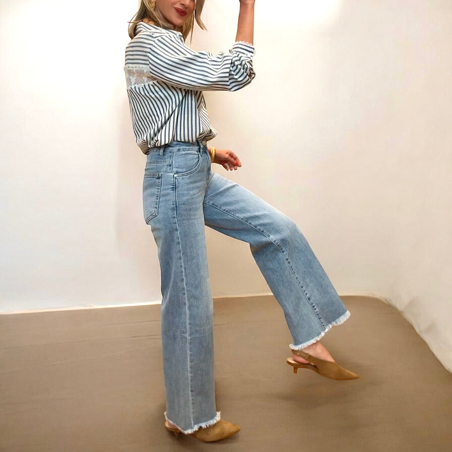 Denim desflecado azul claro