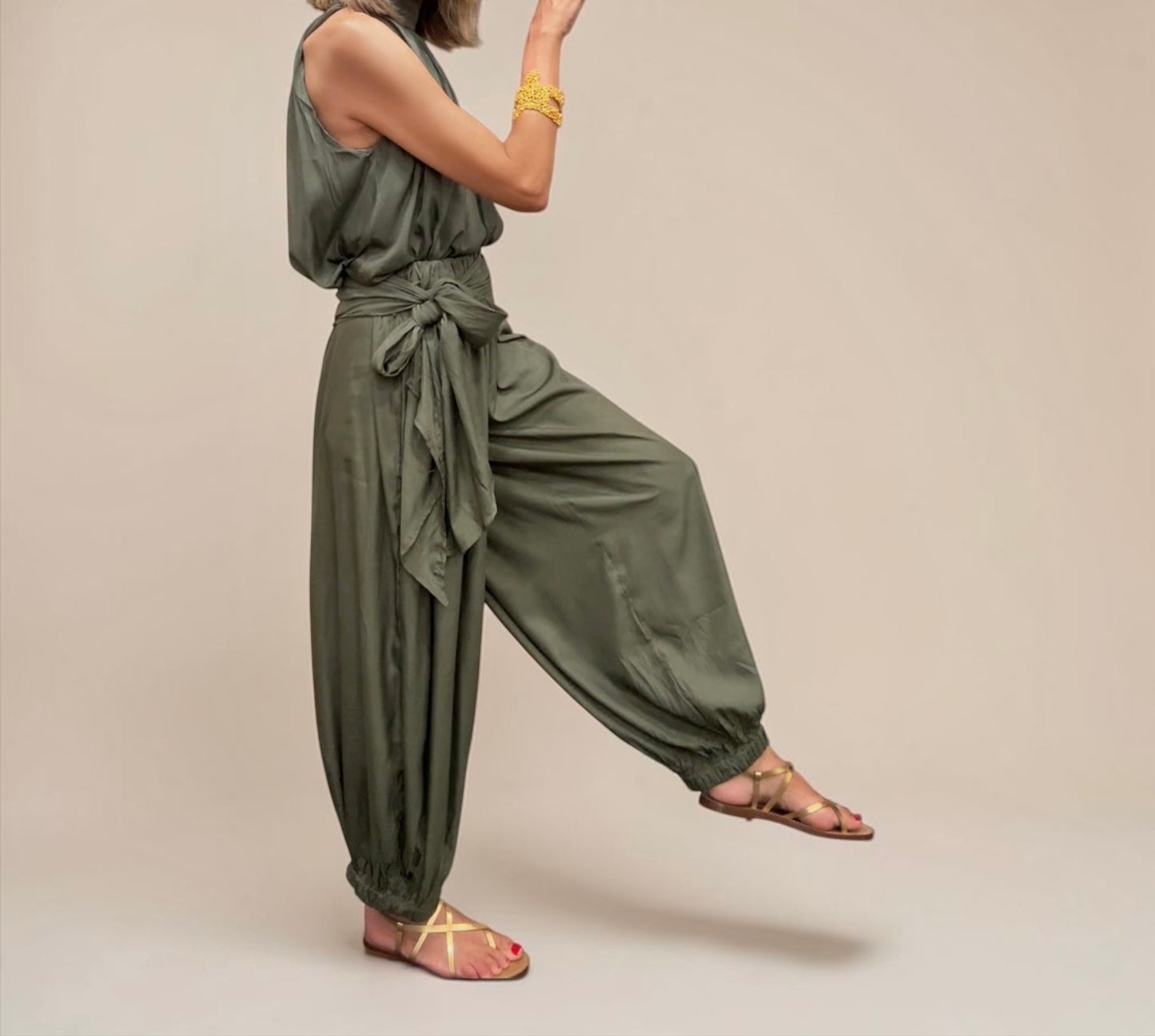 Pantalón bombacho lazada caqui