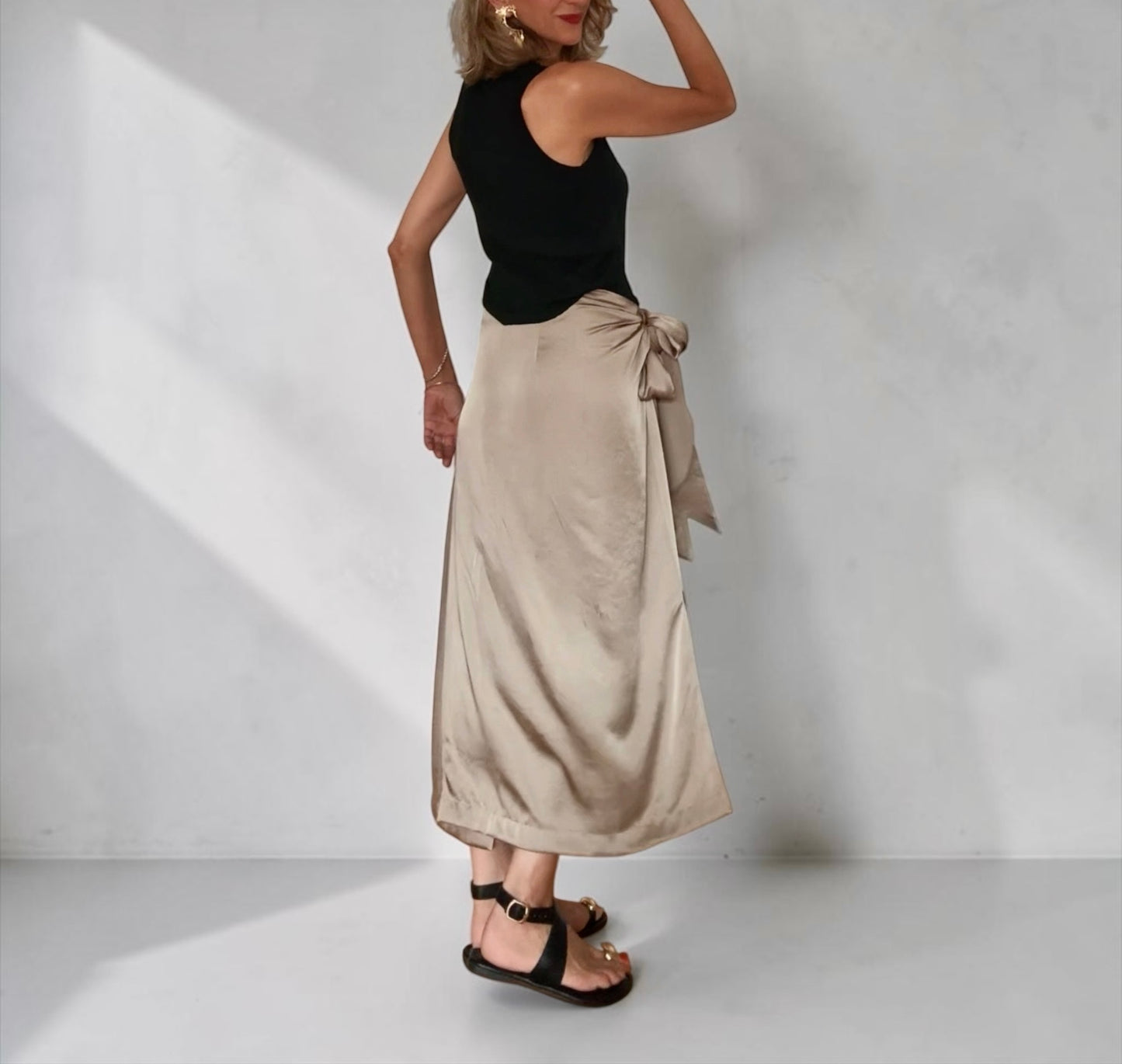 Falda lazada beige