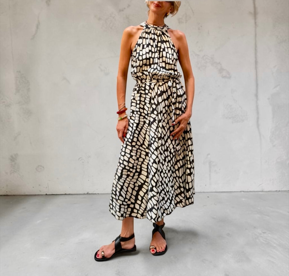 Vestido halter negro& beige