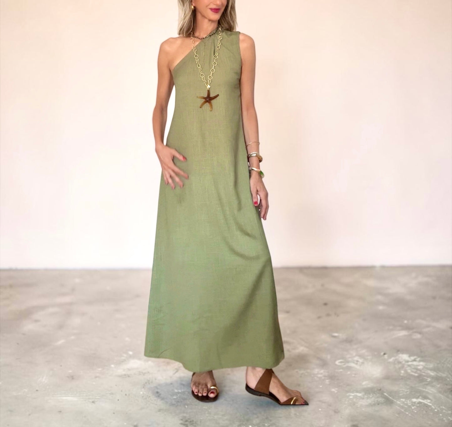 Vestido asimétrico verde