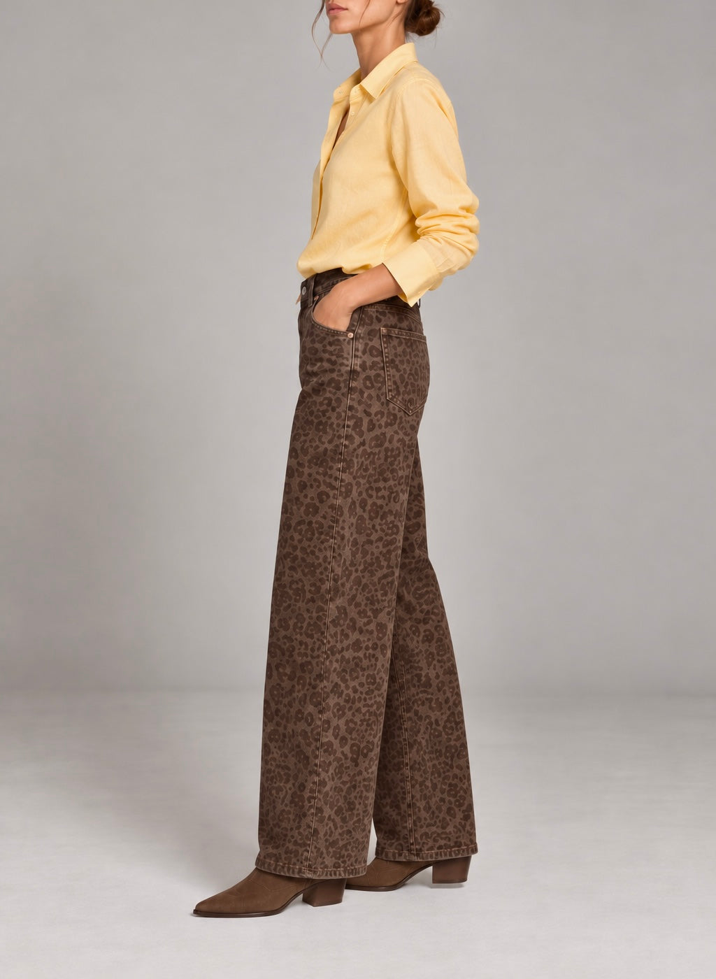 Pantalón wide leg animal print choco