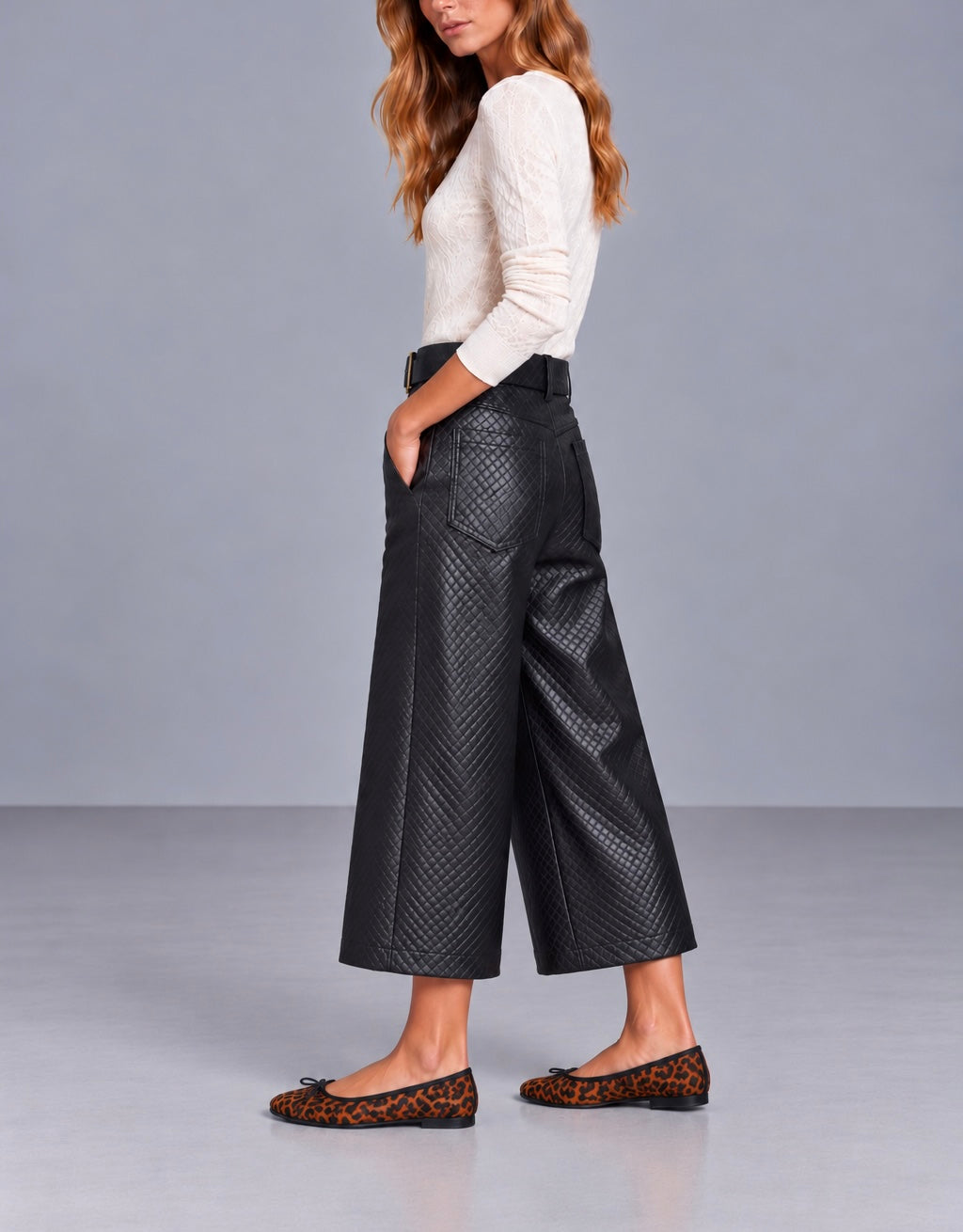 Pantalón efecto piel trenzado