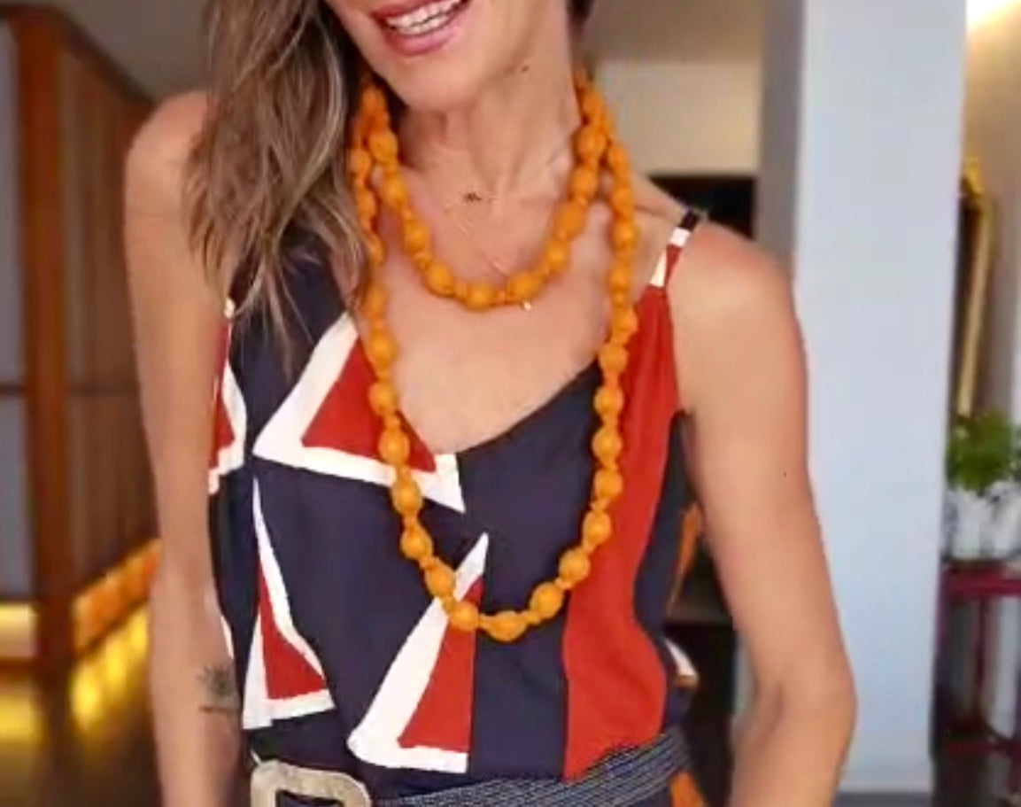 Collar largo bolitas tela forrada naranja