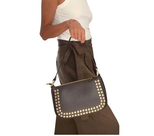 Bolso tachuelas marrón