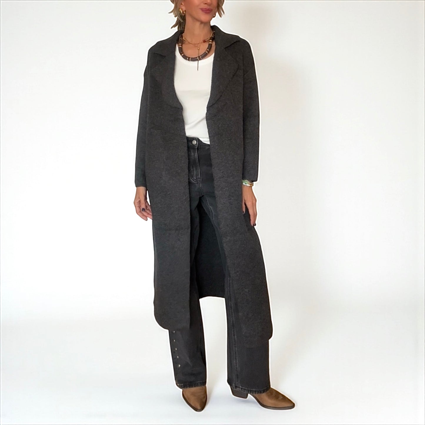 Chaqueta larga gris oscuro