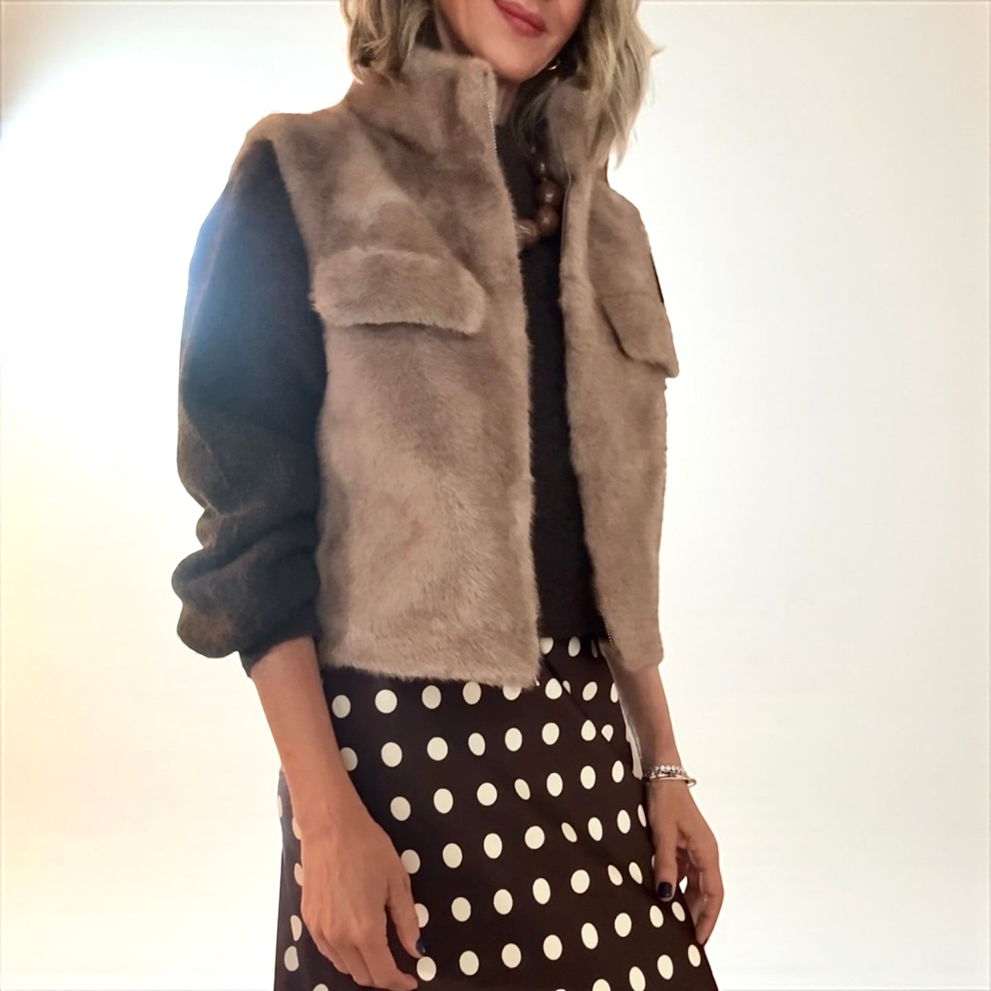 Chaleco pelo beige