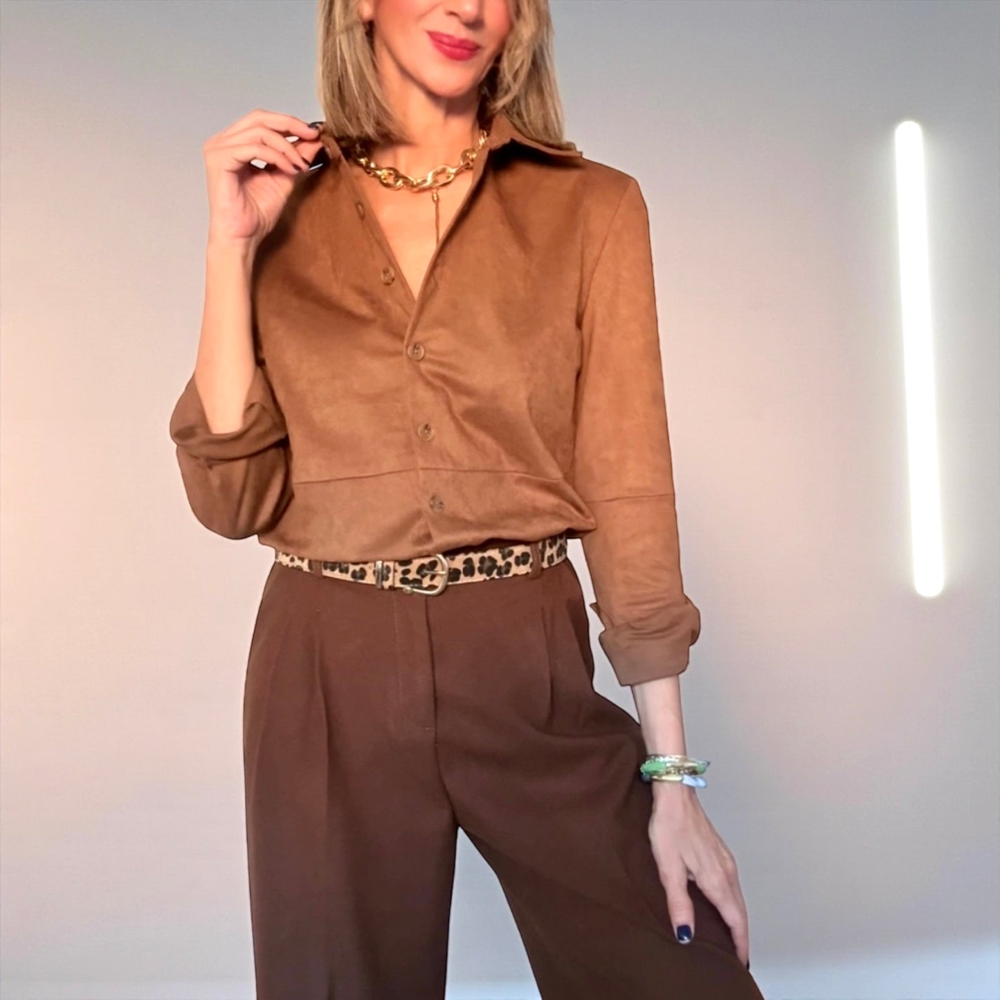 Camisa antelina camel