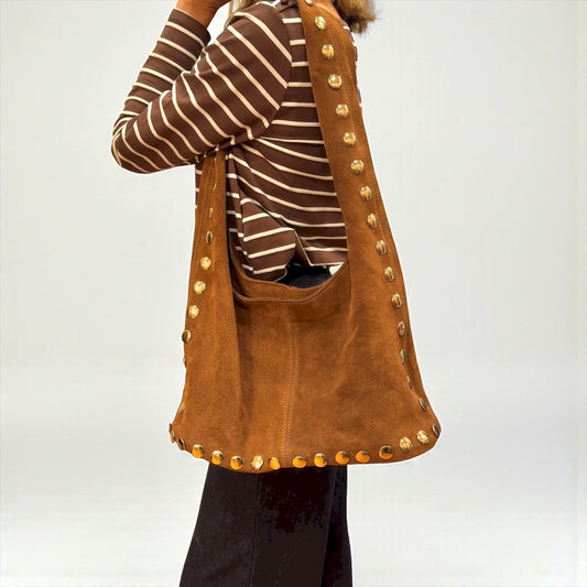 Bolso ante camel tachuelas doradas