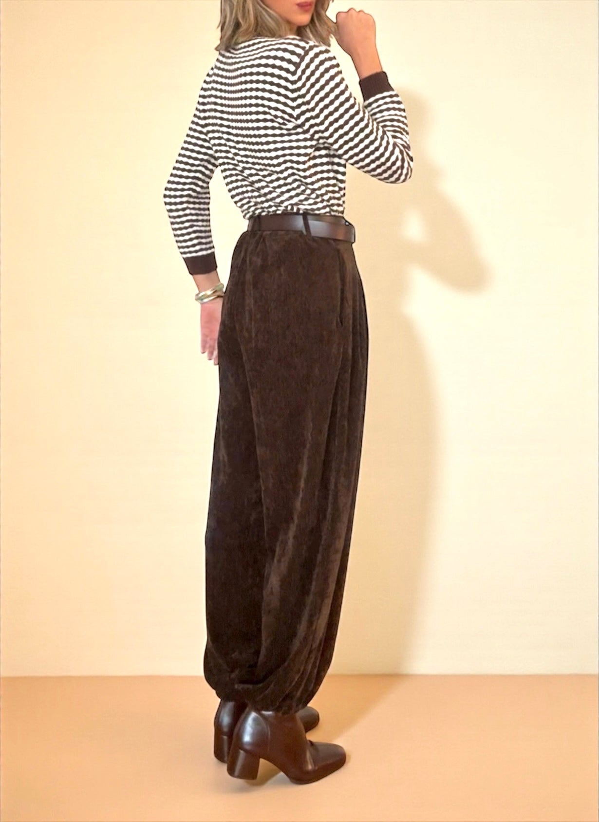 Pantalón bombacho terciopelo marrón