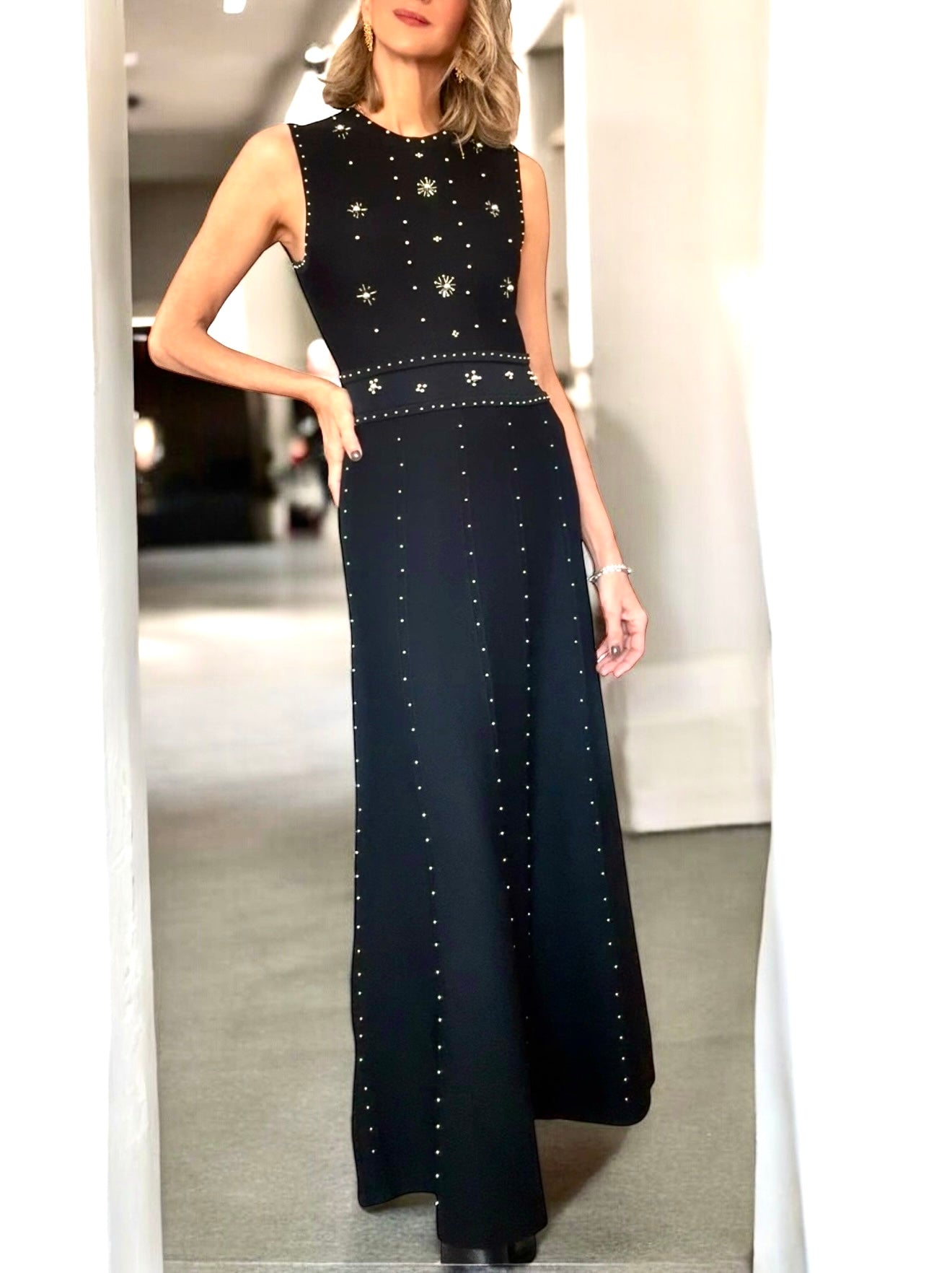 Vestido  negro detalle tachuelas