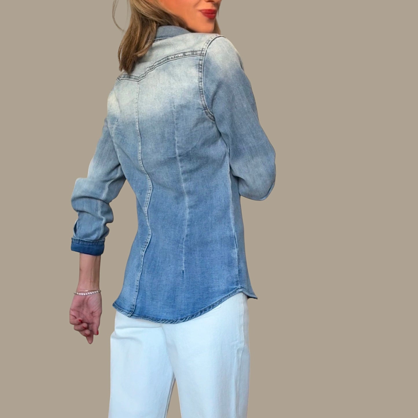 Camisa denim azul desgastado