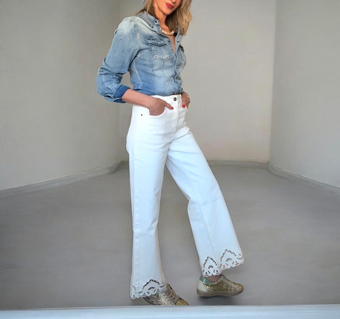 Denim blanco bordados