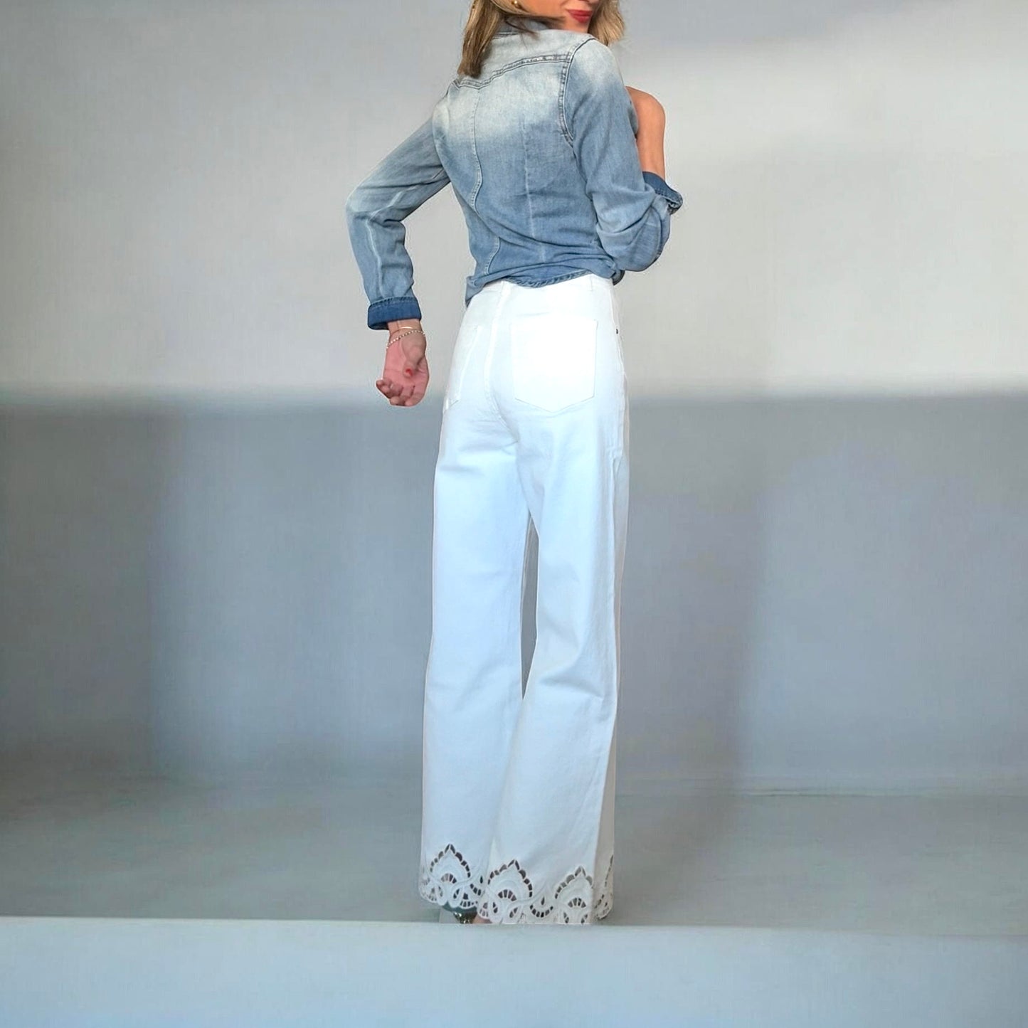 Denim blanco bordados