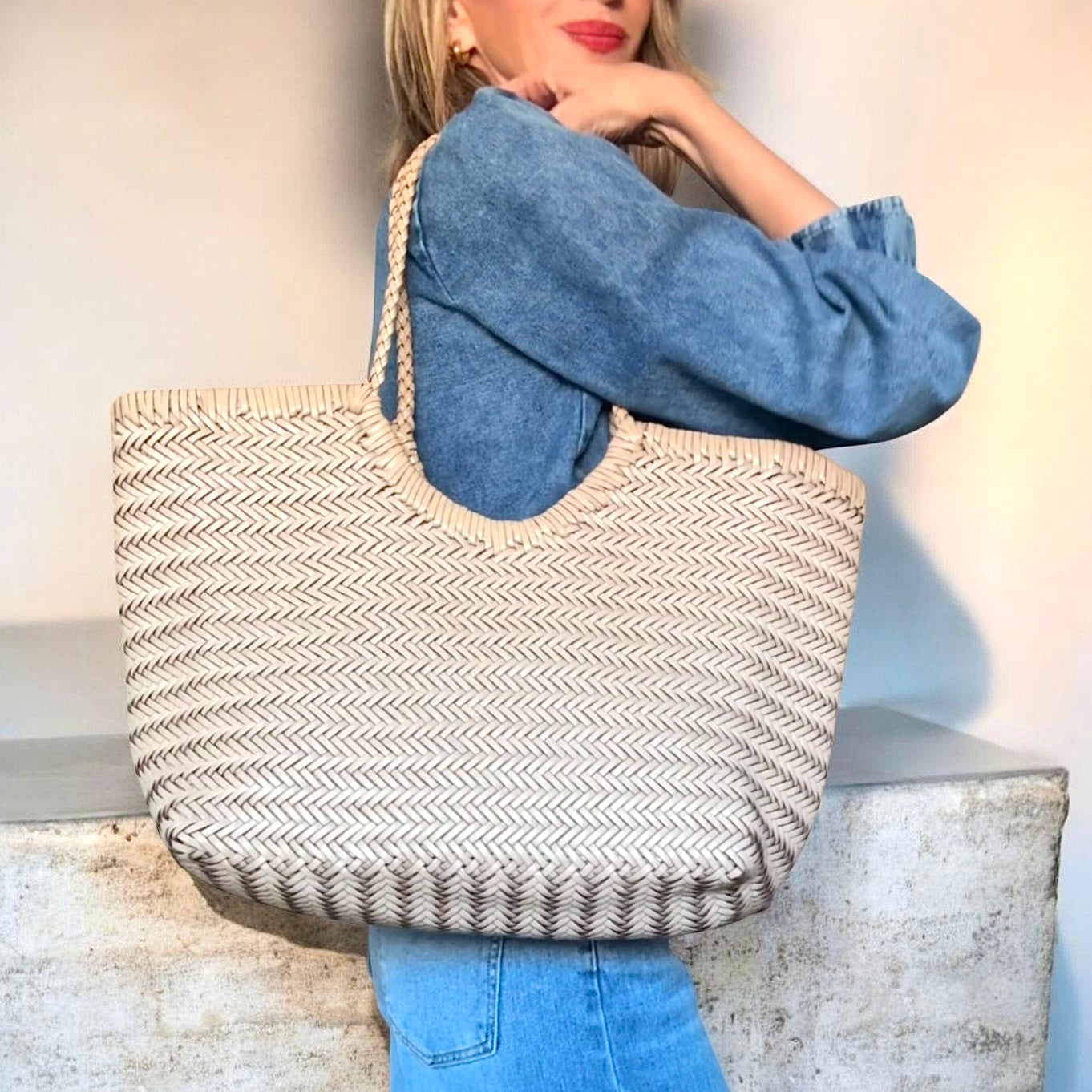 Bolso trenzado piel beige