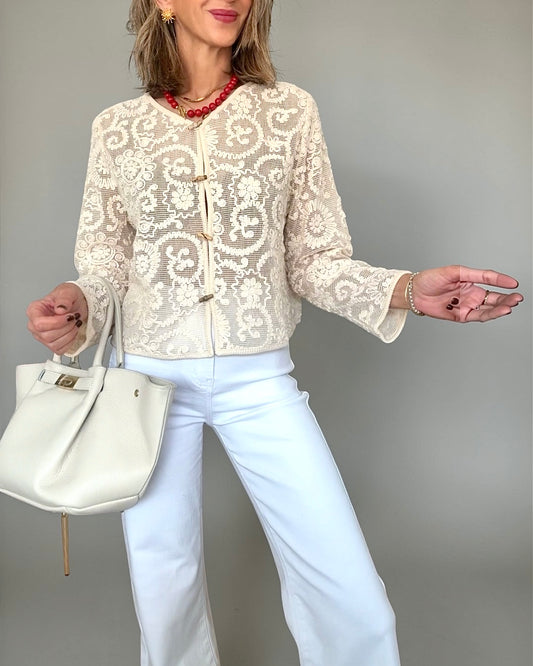 Chaqueta encaje beige