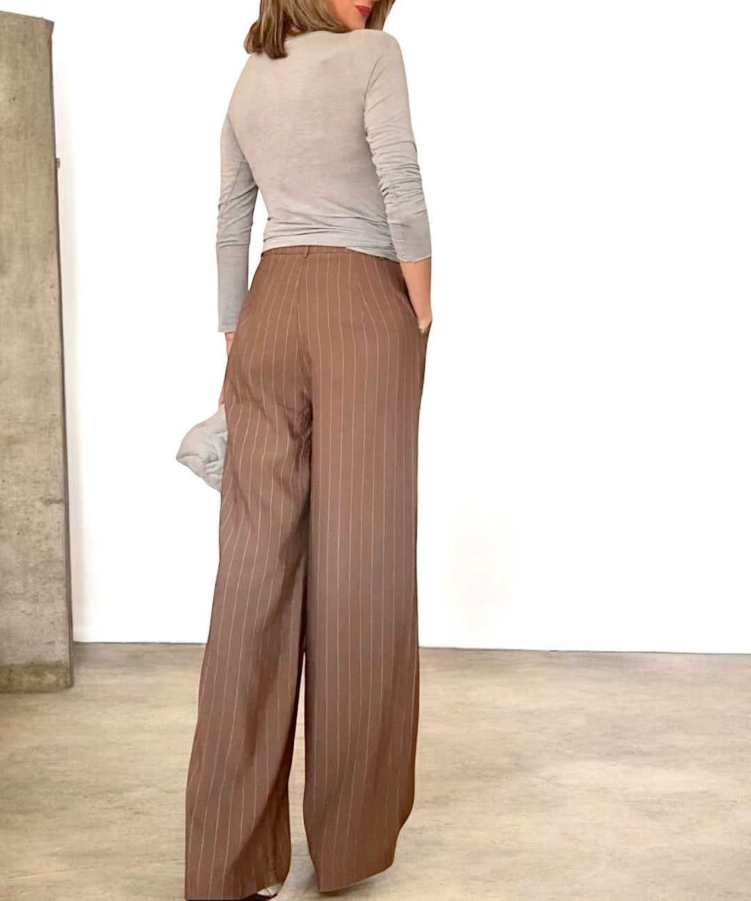 Pantalón marrón rayas diplomaticas
