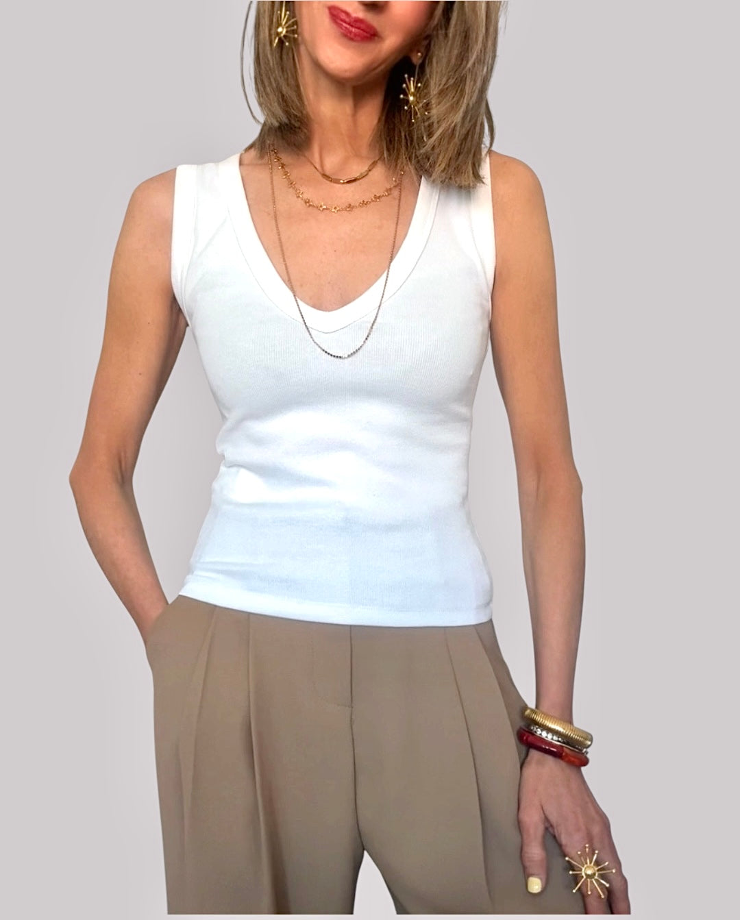 Top escote pico basic blanco