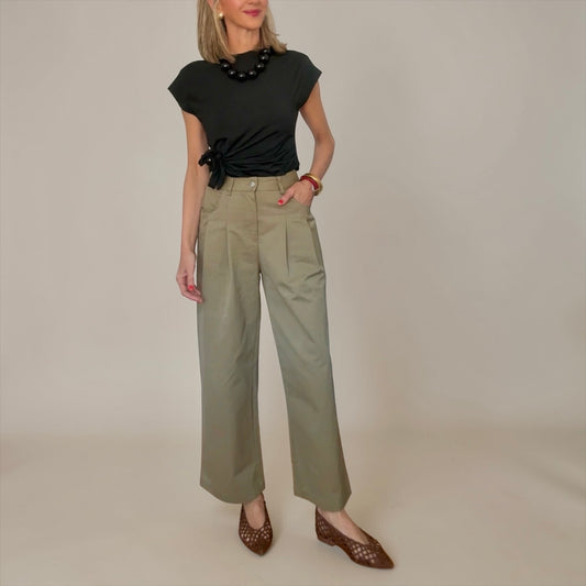 Pantalón caqui pinzas