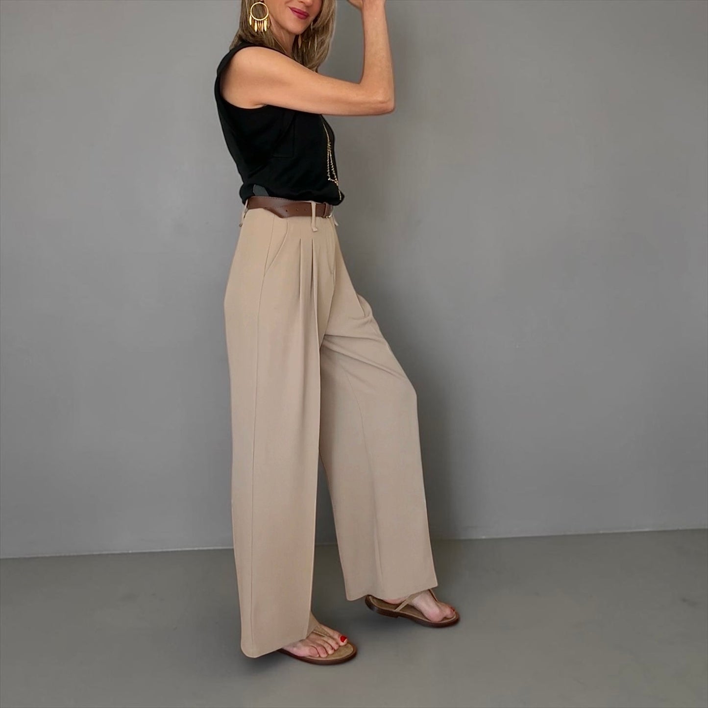 Pantalón pinzas fluido beige