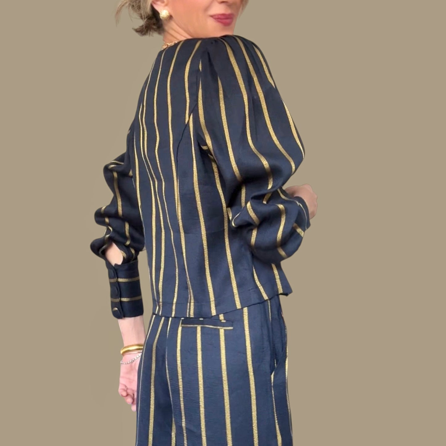 Chaqueta lino azul marino rayas doradas