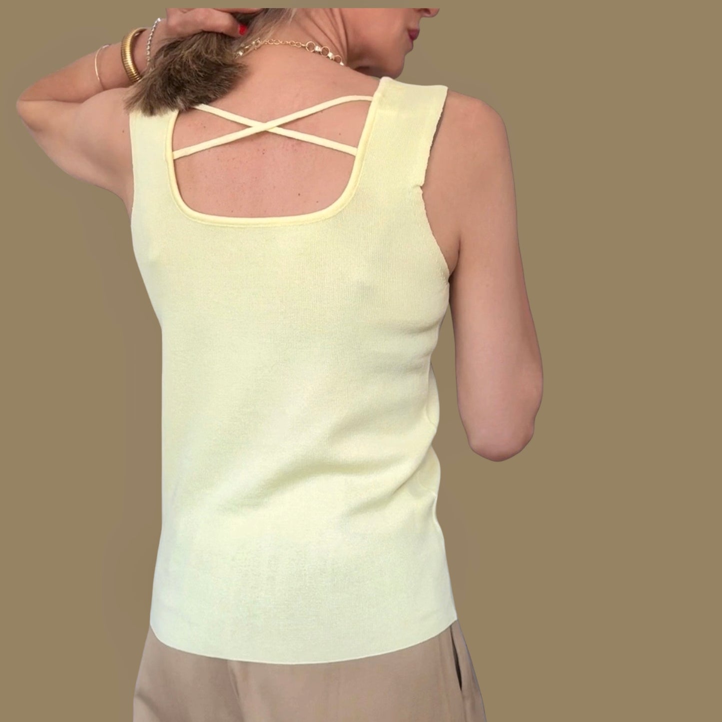 Top amarillo espalda cruzada