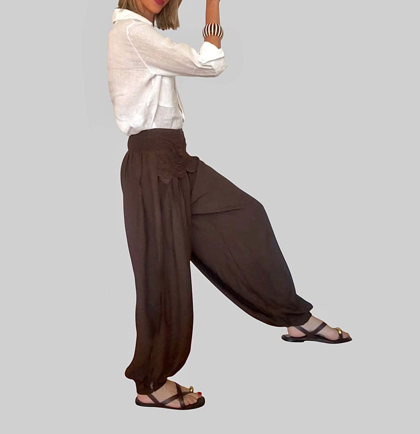 Pantalón bombacho marrón