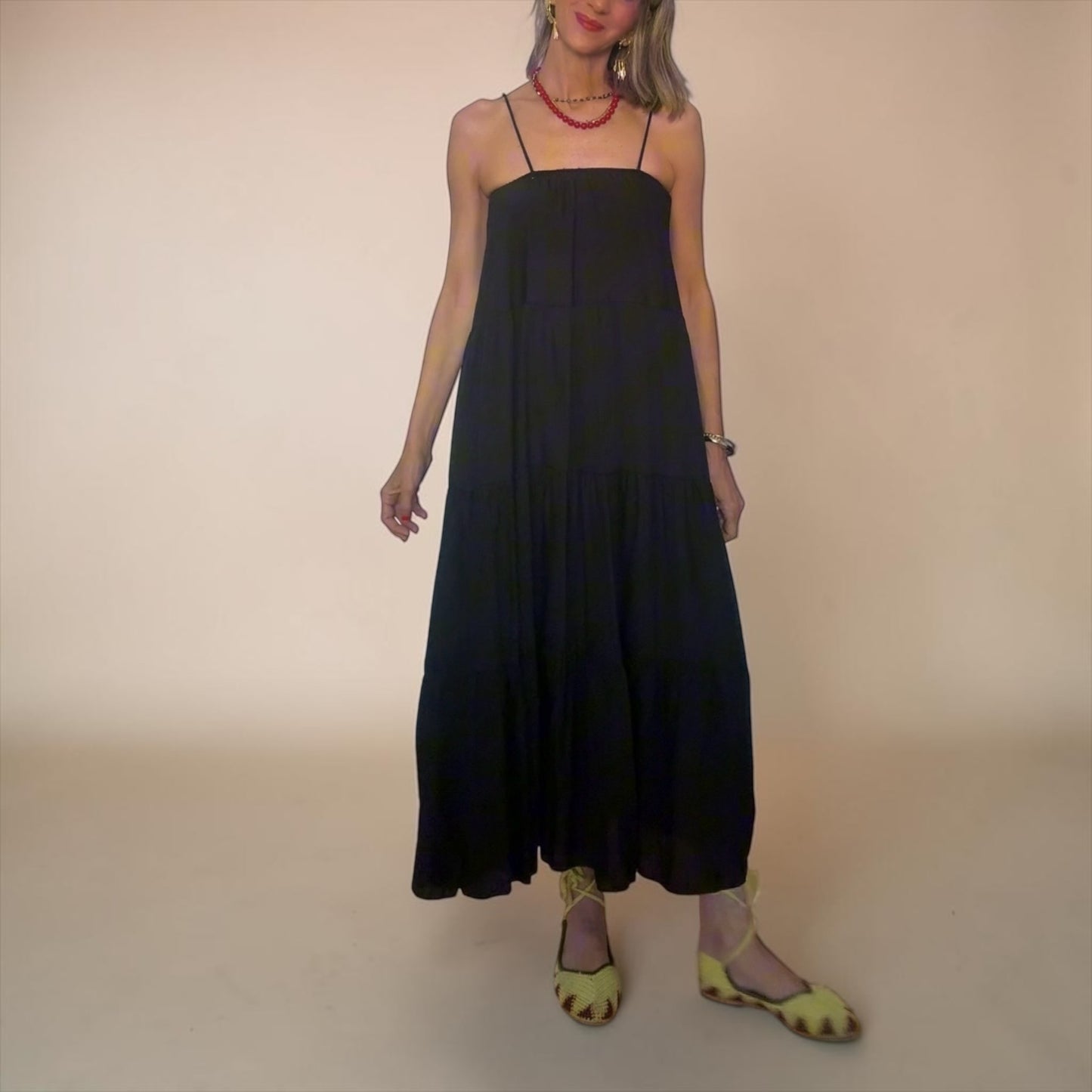 Vestido ancho negro
