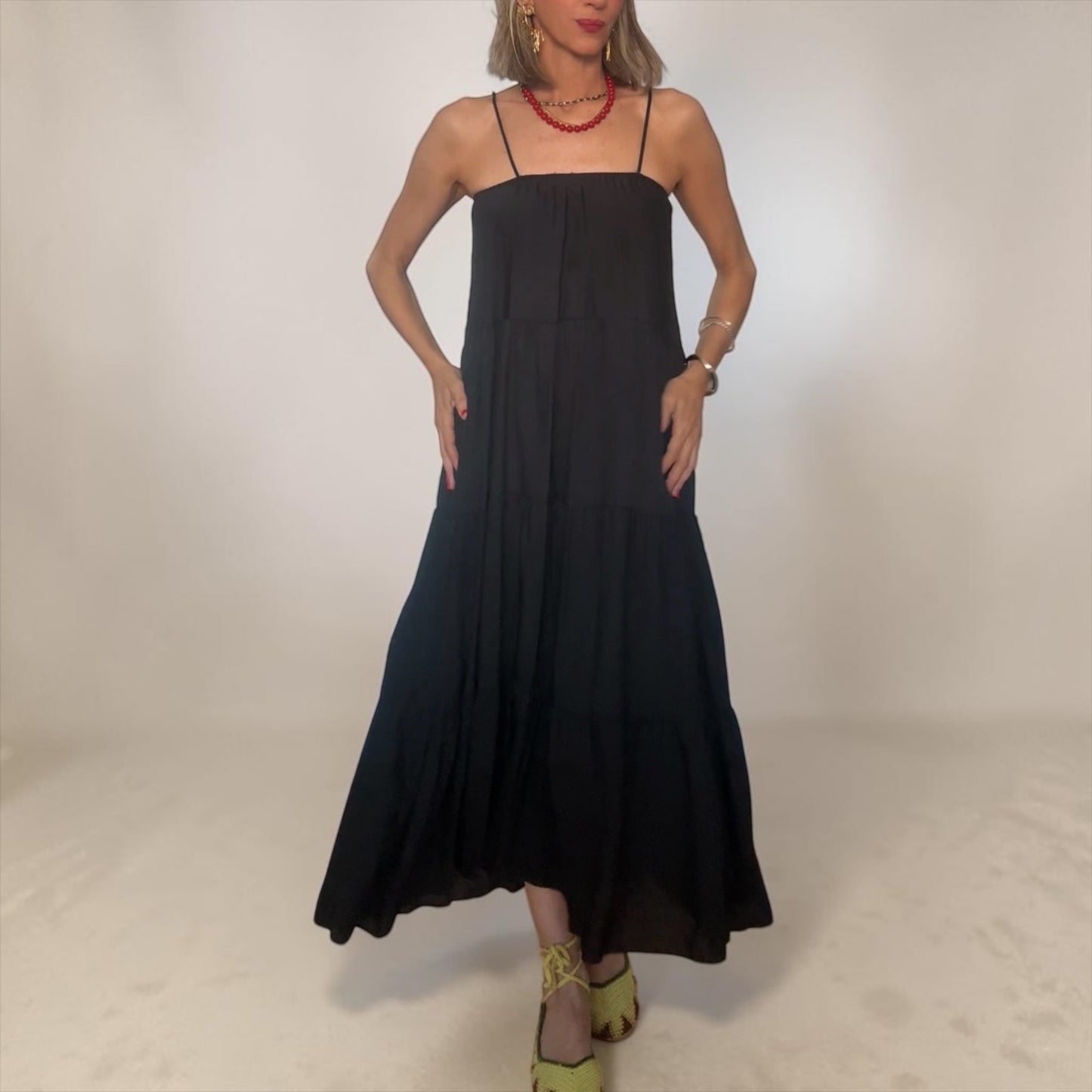 Vestido ancho negro