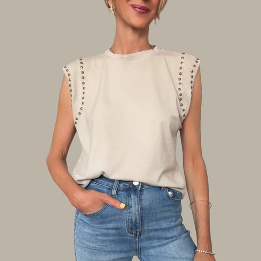 Camiseta beige tachuelas