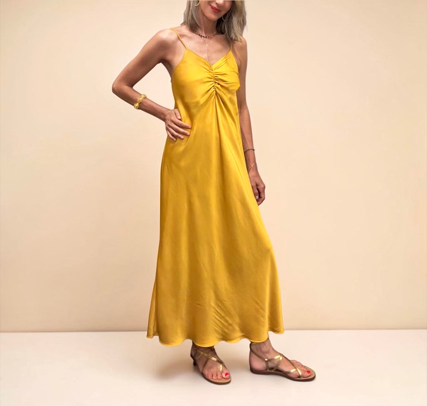 Vestido Duna mostaza