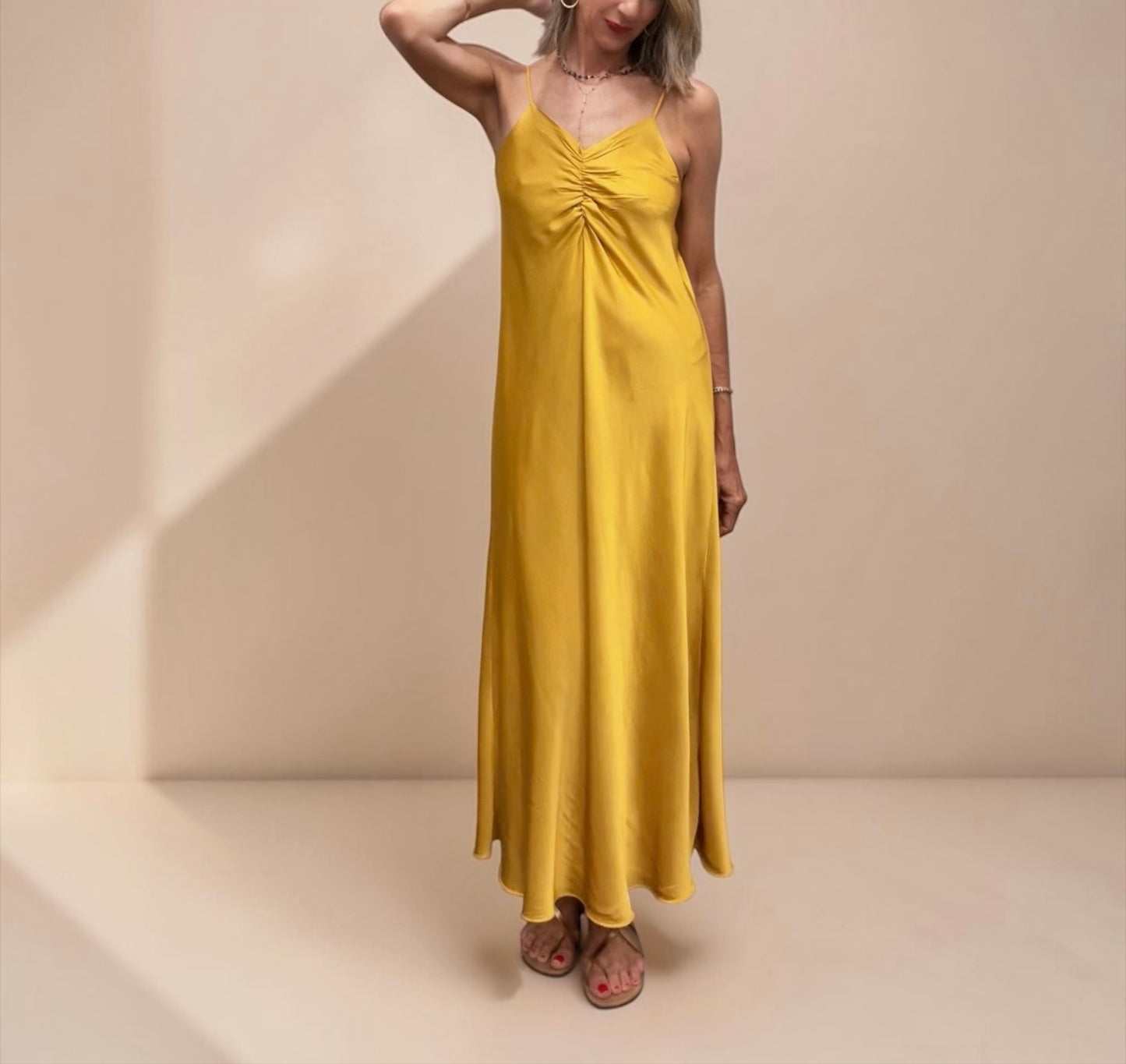 Vestido Duna mostaza