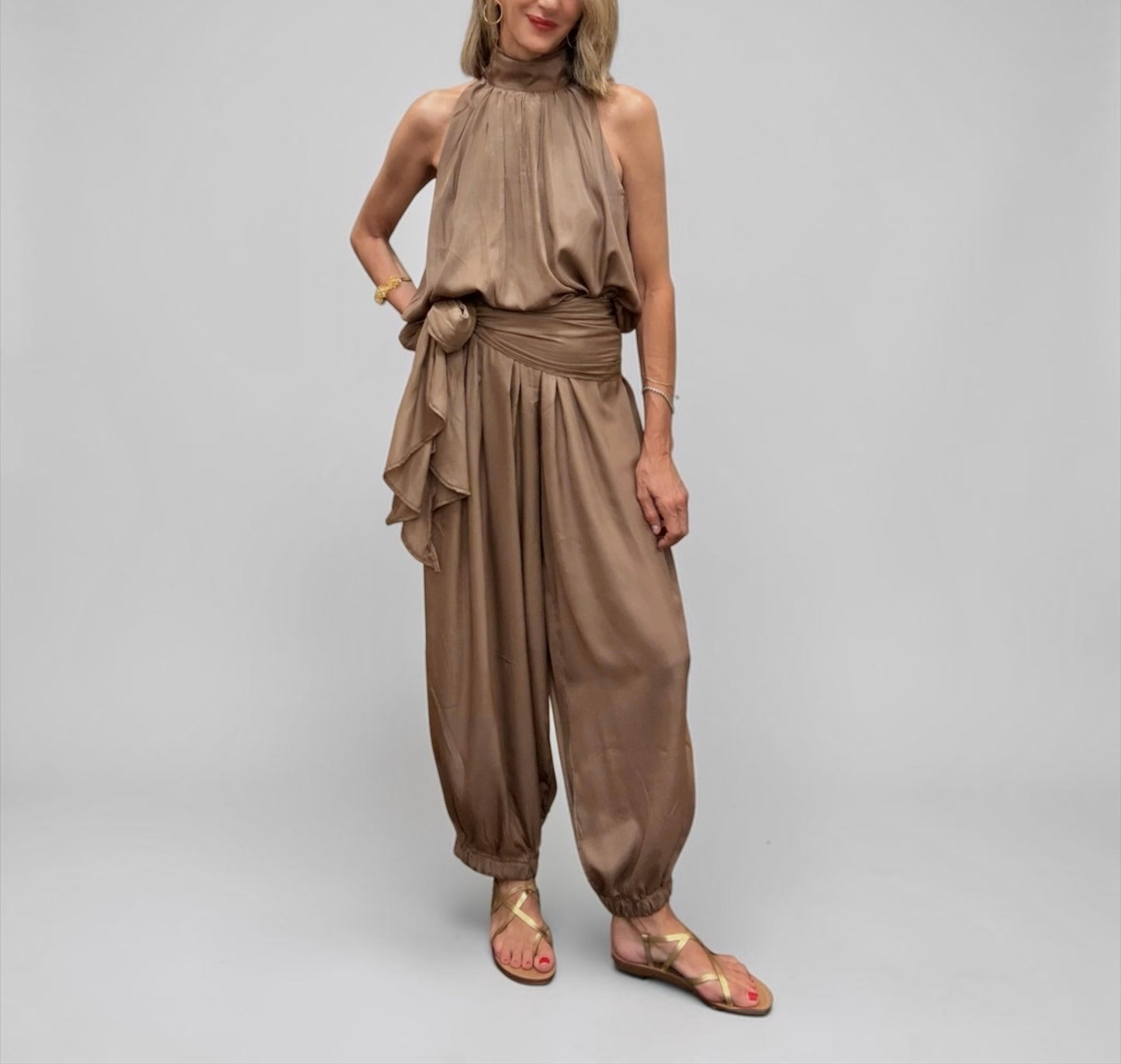 Conjunto top halter & pantalón lazada marrón