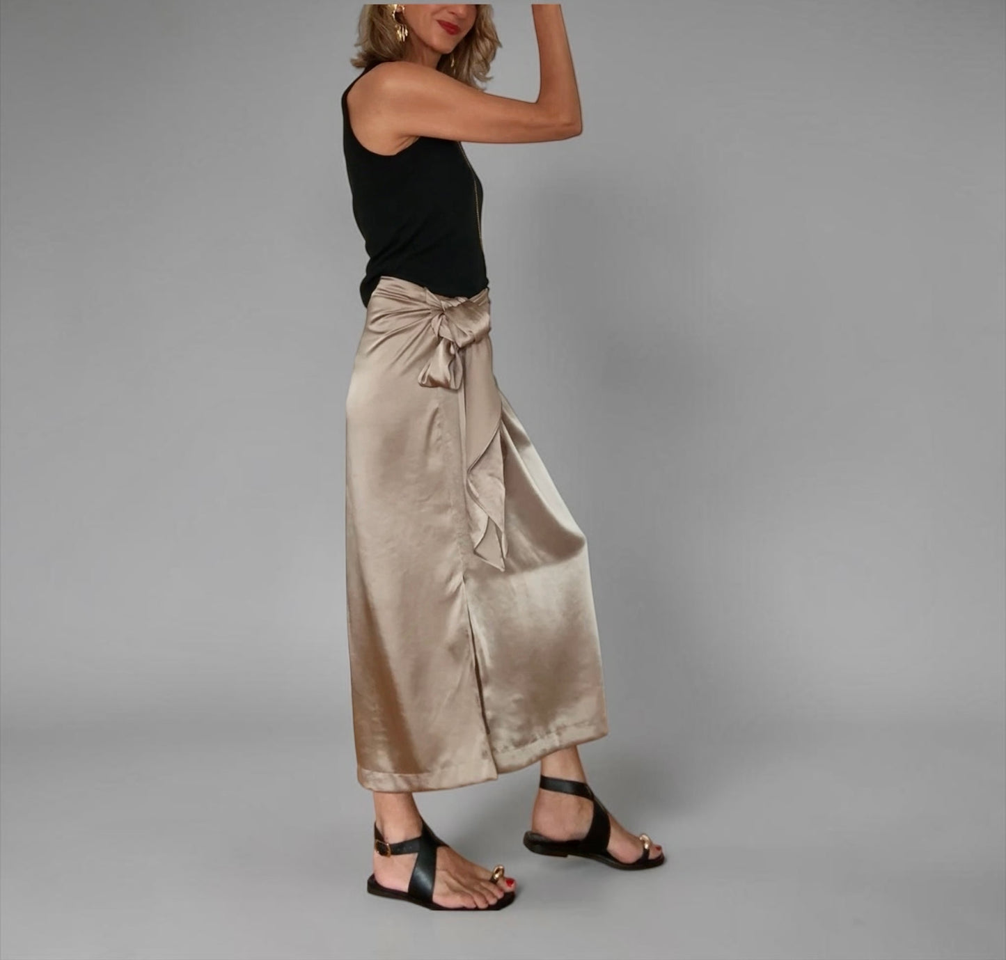 Falda lazada beige